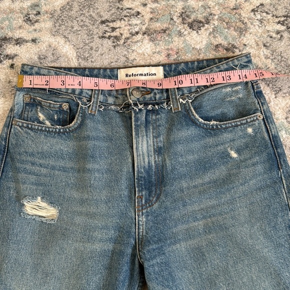 Reformation Julia Jeans In Savu Wash - Picture 9 of 14